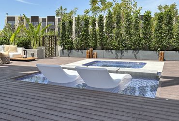 Jacuzzi design and construction 370x250-2